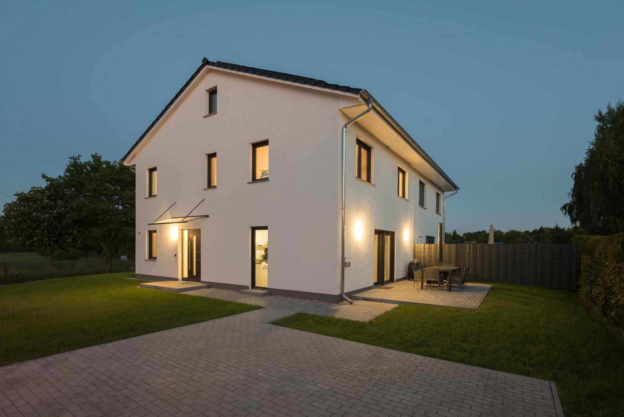 Bohnapartments Haus Zocheblick - 2 Kostenlose Parkplaetze - Sehr Ruhig - 4 Schlafzimmer - Neubau - Vollausstattung - Wlan Hoppegarten Exterior photo